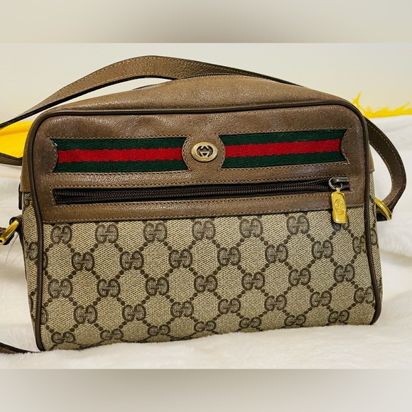 Gucci Vintage comes with flaws crossbody - Picture 14 of 14
